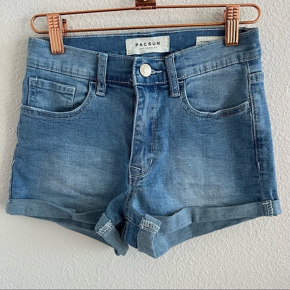 PacSun The Shortie Rolled Hem Medium Wash Shorts 24